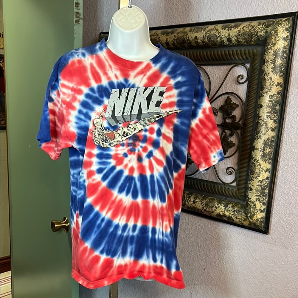 Nike Red and Blue Tie-Dye Short Sleeve Tee Mens Sz S